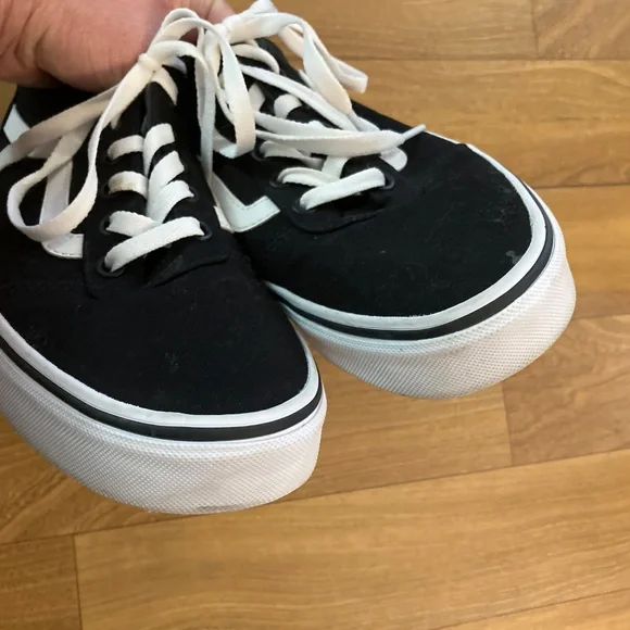 Vans Womens 10.5 Classic Black Canvas Low Top Lace Up Old Skool Skate Sneakers - Picture 6 of 11